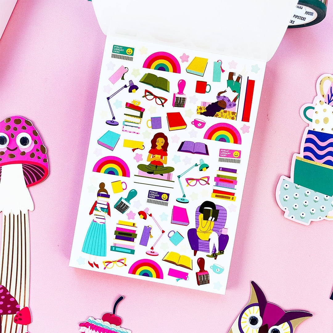 Reading Recs Traveling Postcard Book